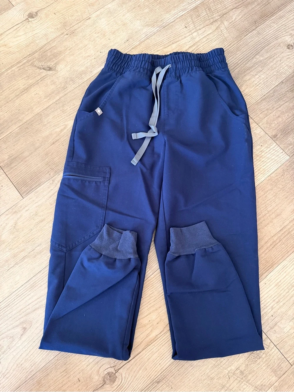 Women’s XXS Figs Navy Blue Drawstring Cargo Jogger Pants